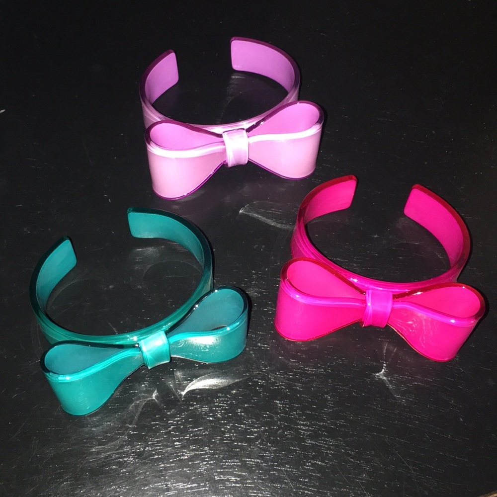 Bow cuff bracelet